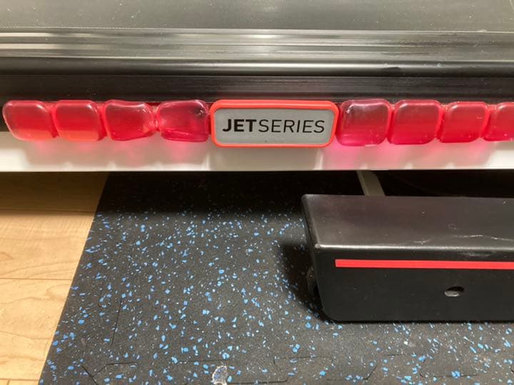 トレッドミル　JET100 Reebok リーボック　前方プラスチックに割れあり