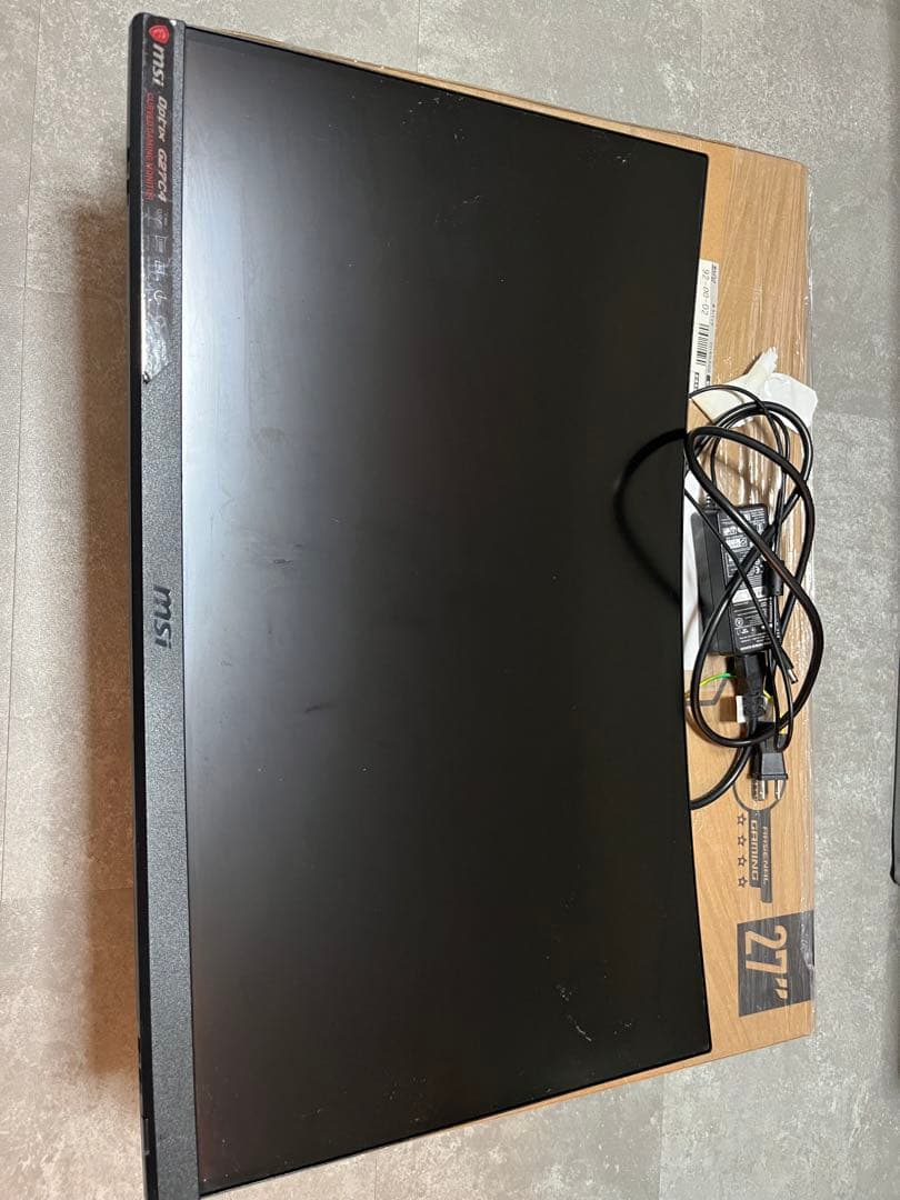 MSI Optix G27C4 27インチゲーミングモニター