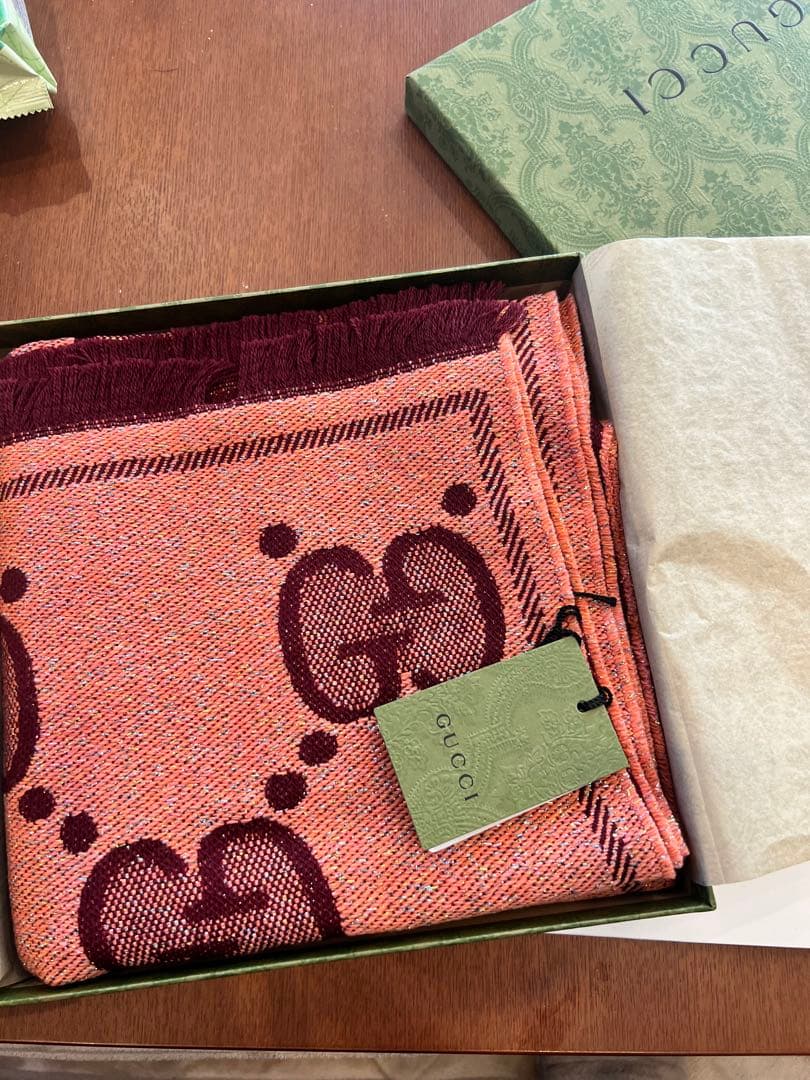 【新品箱付】GUCCIグッチ マフラーGGウール ラメジャカードピンク/ボルドー