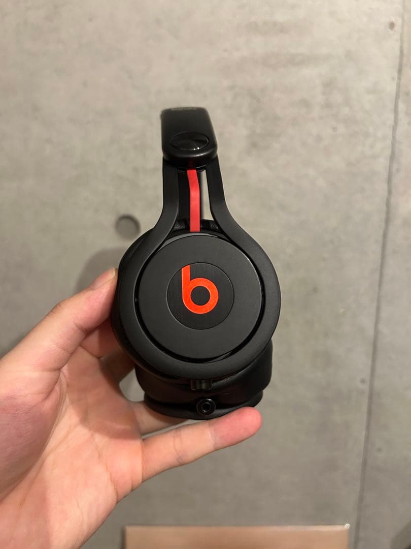 Beats Mixr 有線ヘッドホン ブラック/レッド