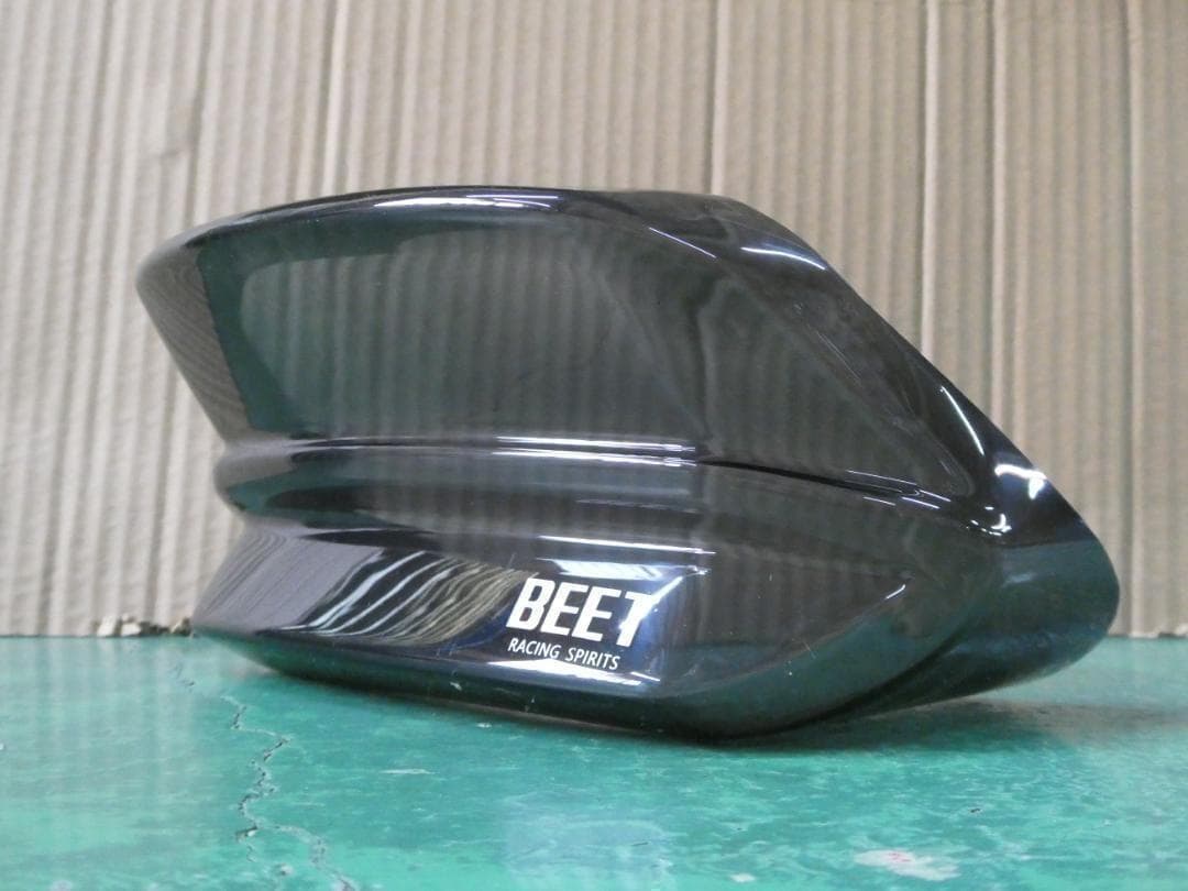 ＸＪＲ４００後期　テールカバー　ロゴ有/中古 RH02J XJR1300