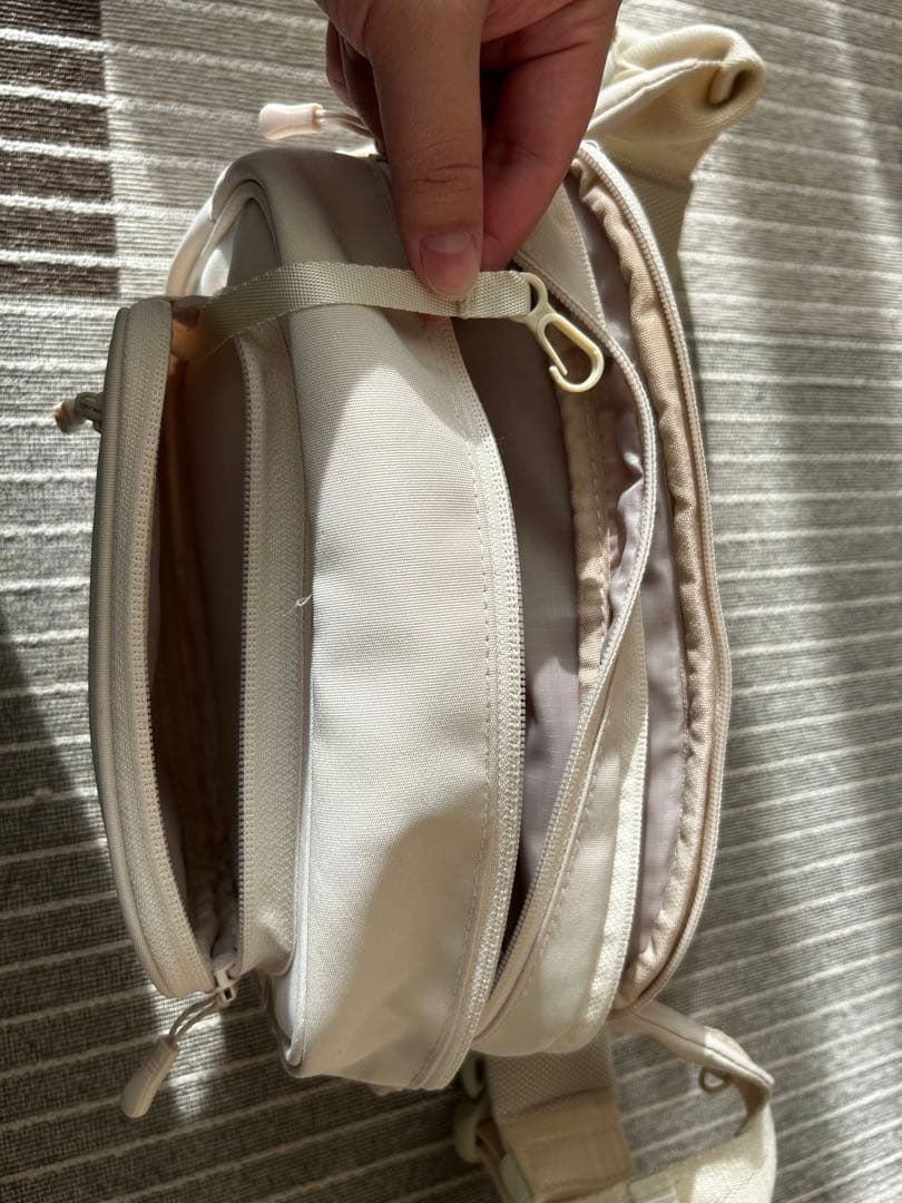 最！最終値下げ　POMULU 2wayヒップシート　ナチュラルアイボリー