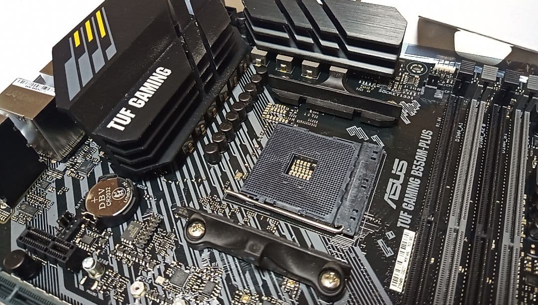 マザーボード ASUS TUF GAMING B550M-PLUS