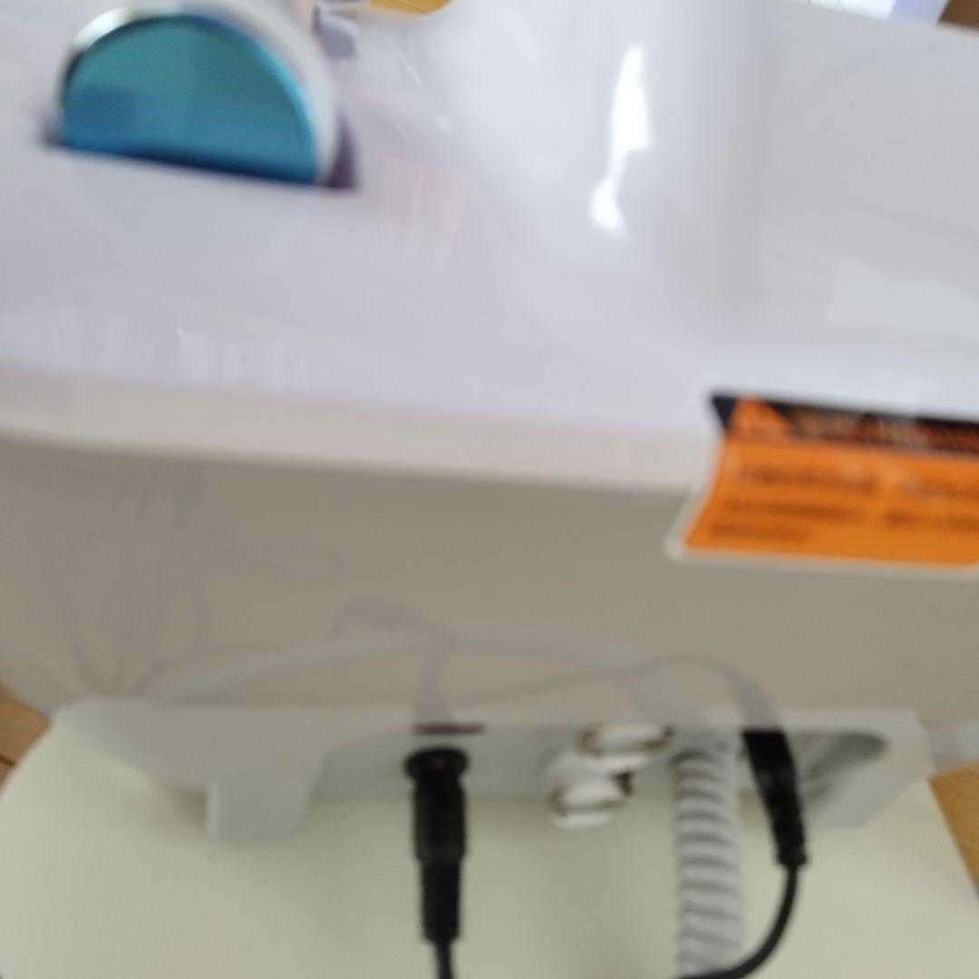 ［新品］美顔器 温度設定・強度調整機能付き/エレクトロポレーション