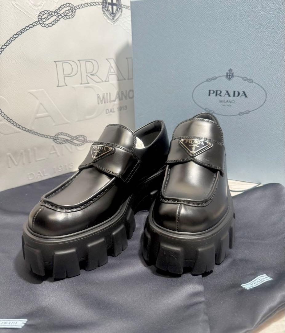 定価17万/未使用☆プラダ モノリスブラッシュドレザーローファー/ブラック