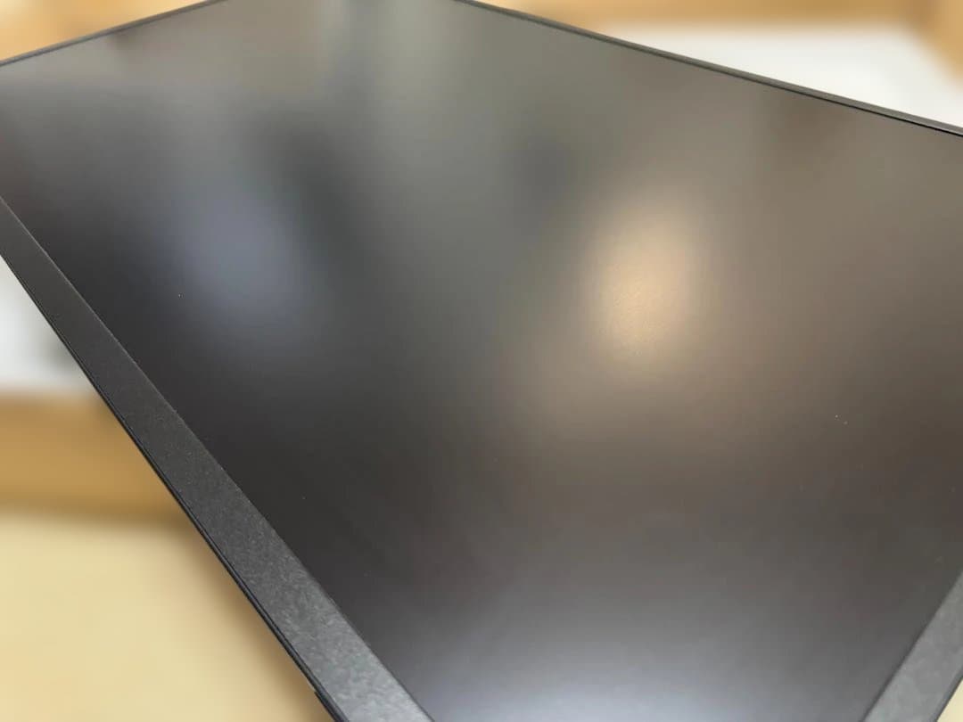 24.5″ 165Hz WQHDモバイルモニター　色むらあり