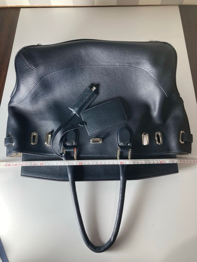 ペッレモルビダ ビジネスバック　レザートートバッグ ネイビー 本革　紺色