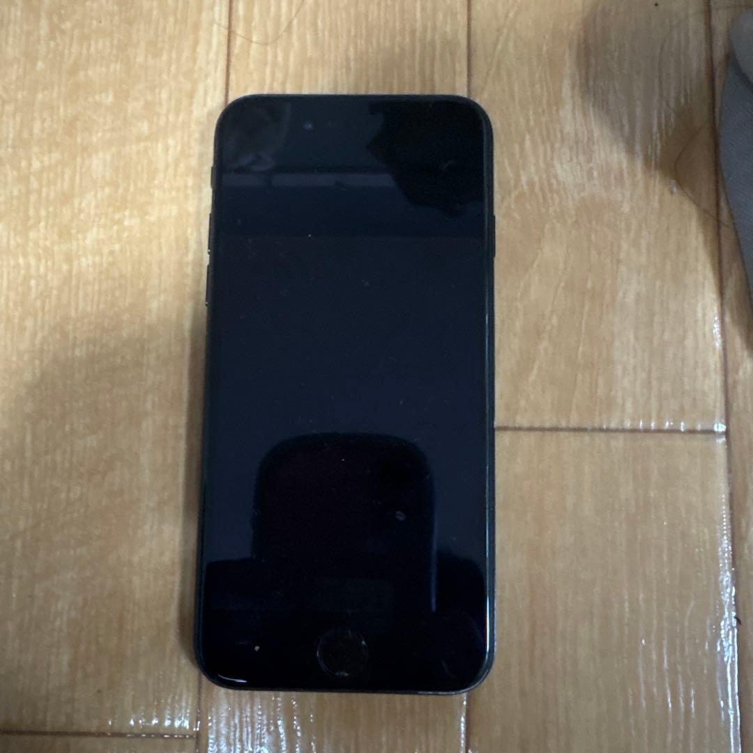 Apple iPhone SE (第2世代) ブラック 本体 最安値