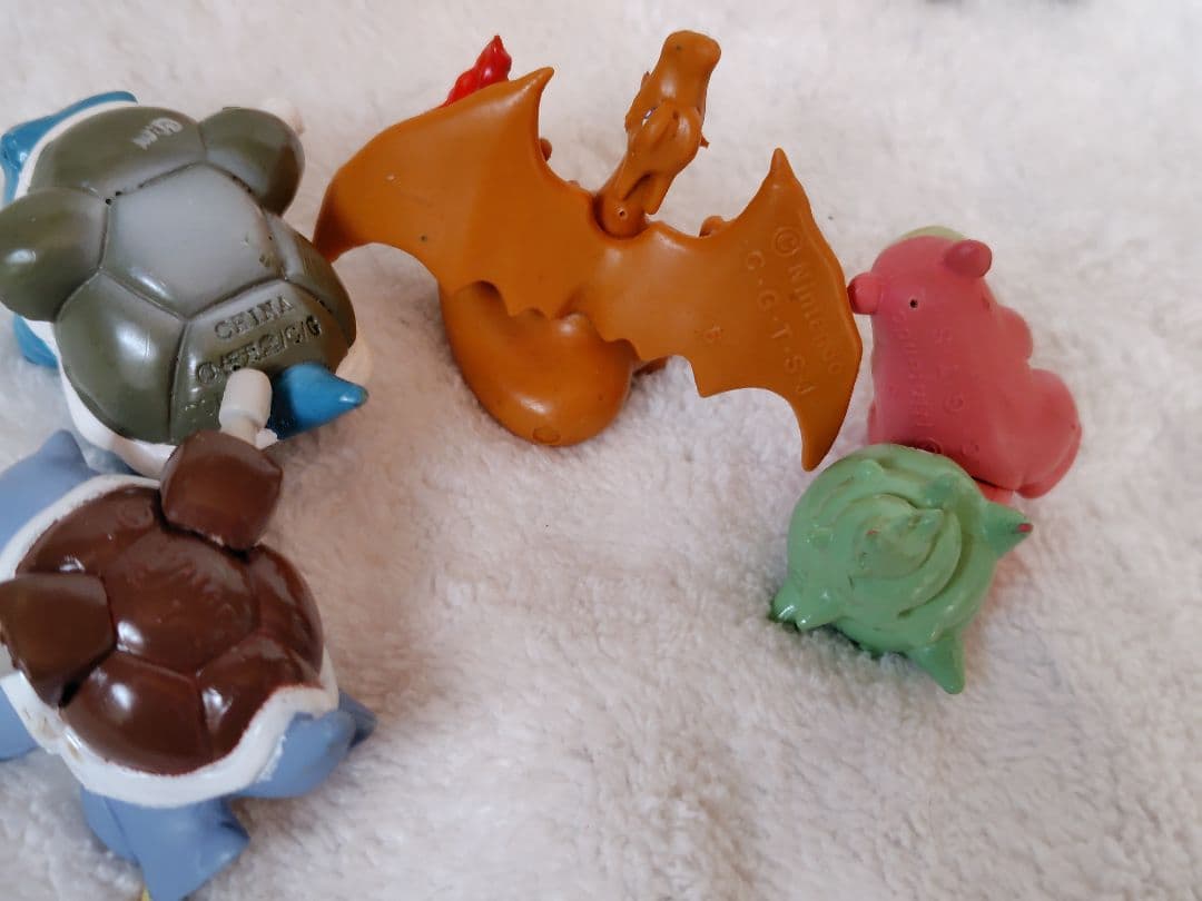 ポケモンフィギュア　モンポケ　TOMY　任天堂