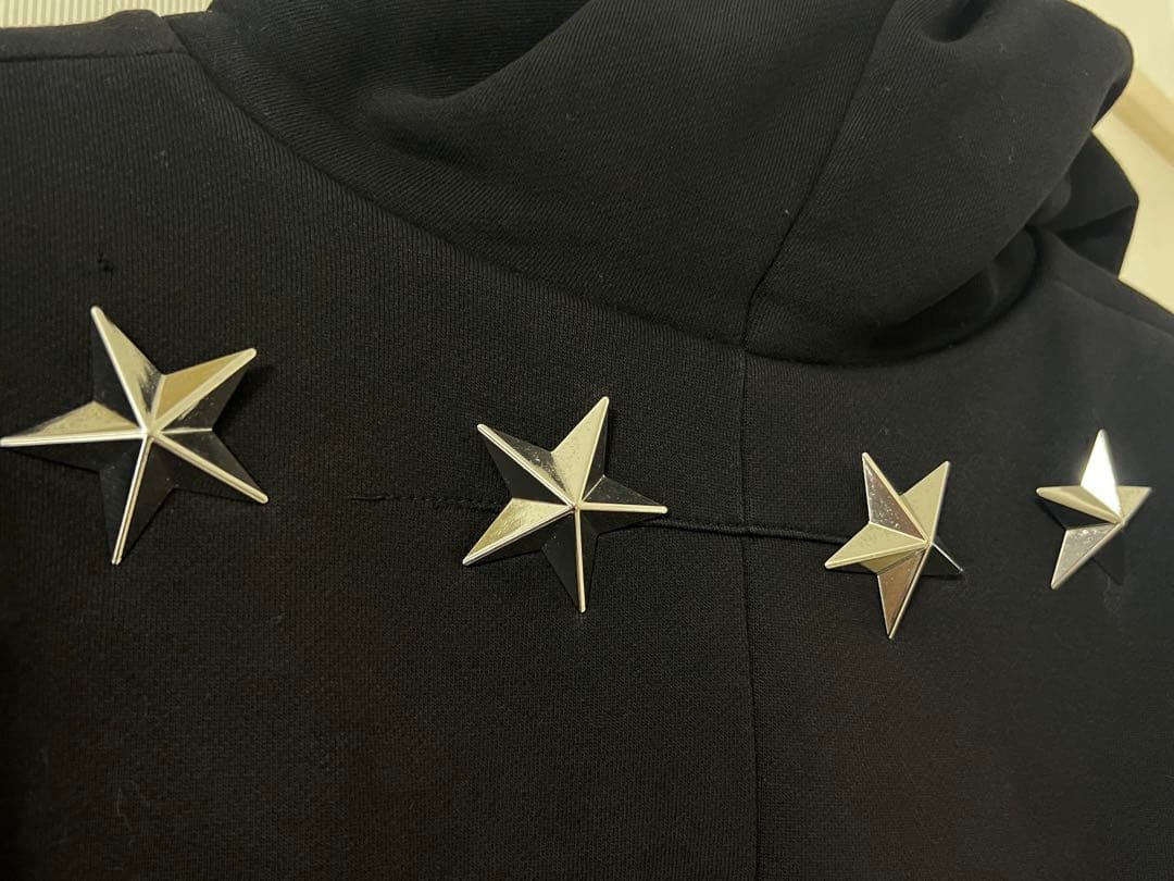 GIVENCHY ブラック 星装飾 メンズパーカーS