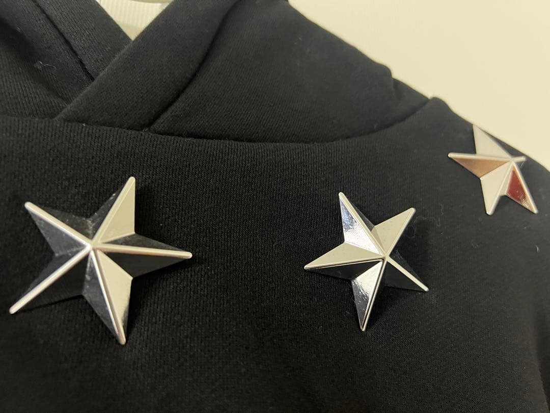 GIVENCHY ブラック 星装飾 メンズパーカーS