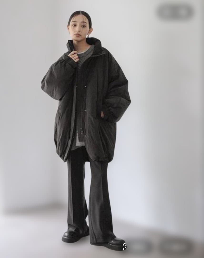 今期購入　完売商品　ローリーズファーム　モンスタコート　ブラック