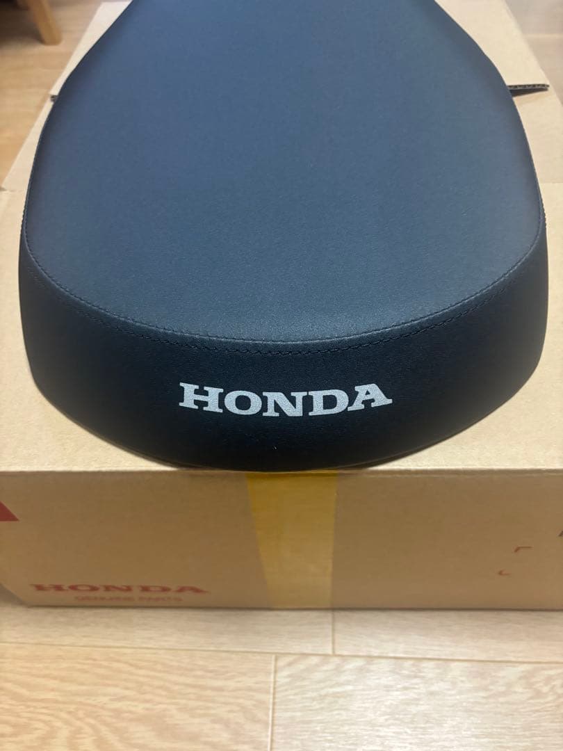 ホンダ　タクト　ベーシック　シート　純正　77100-GJA-J000