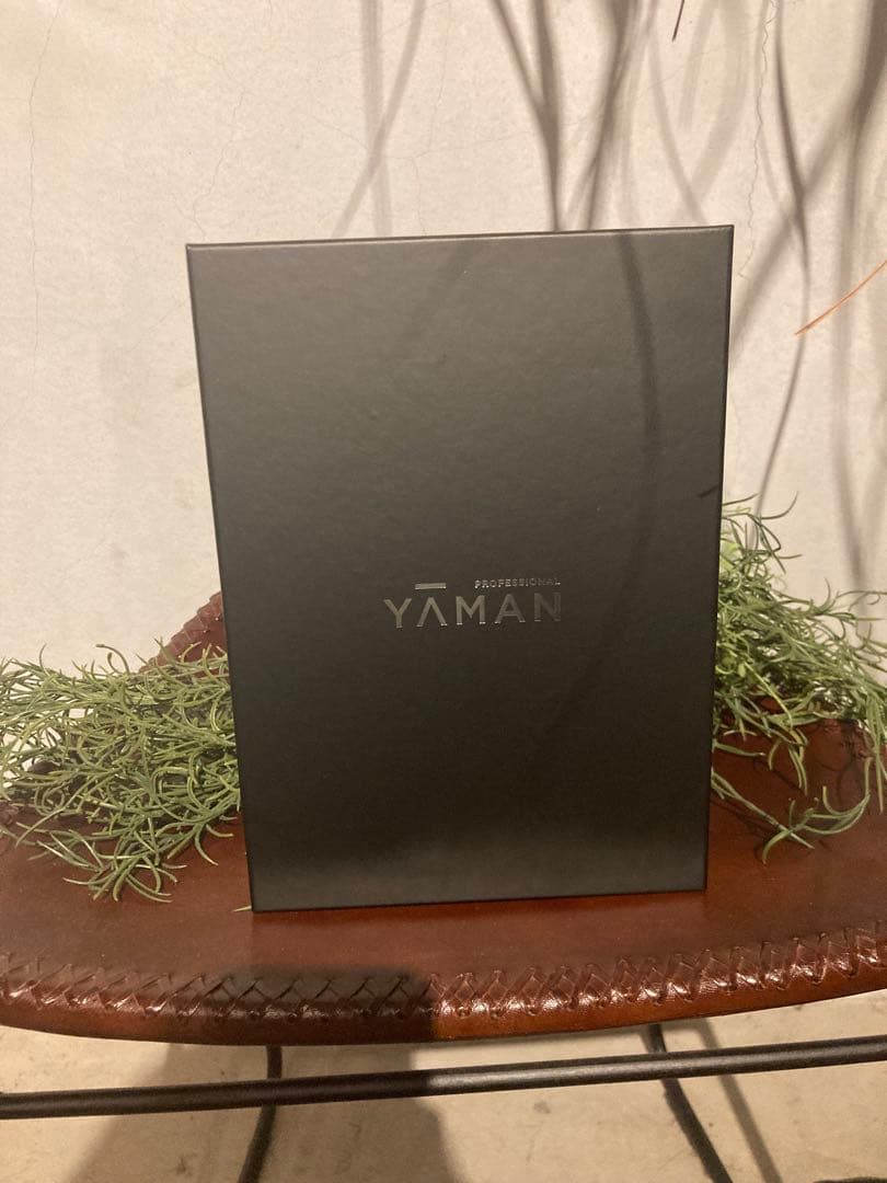 新品未使用　ヤーマン ヴェーダスカルプブラシBSforSalon