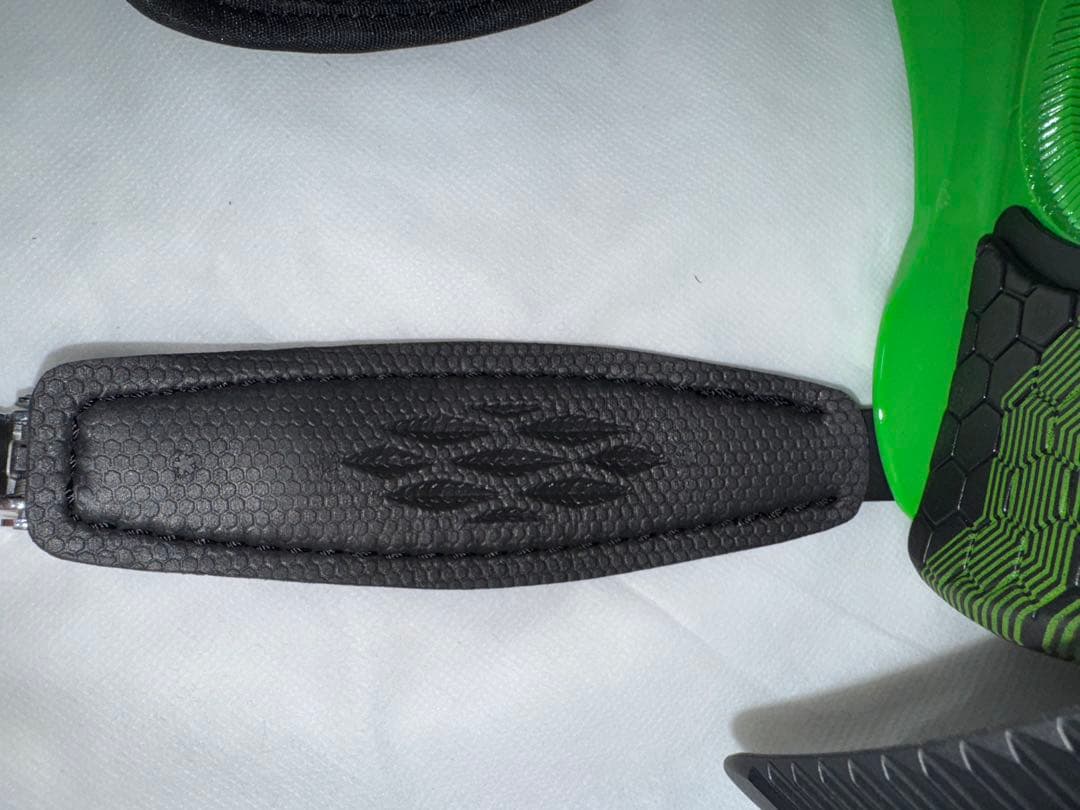 未使用 ELAN スノーボード バインディング XENON S/M グリーン