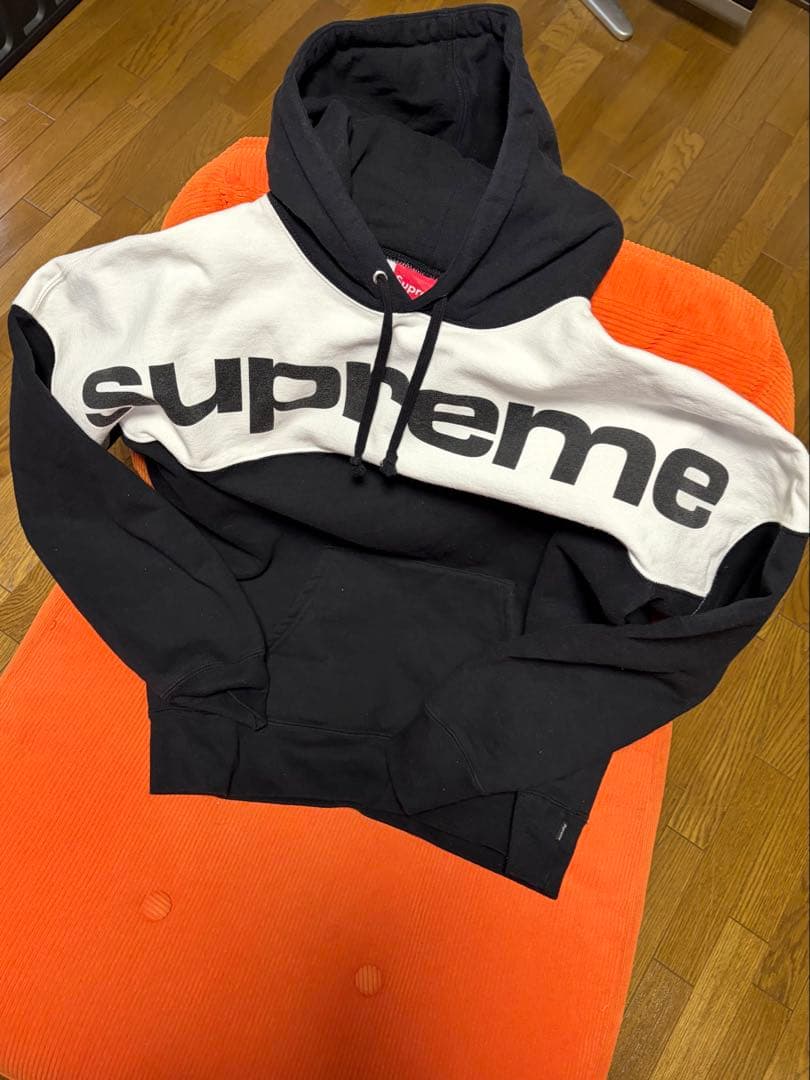 ま*い様 17AW SUPREME フーディー