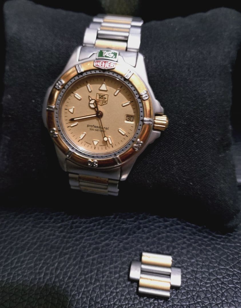 【元気に稼働中】タグホイヤー プロフェッショナル 200m　美品です