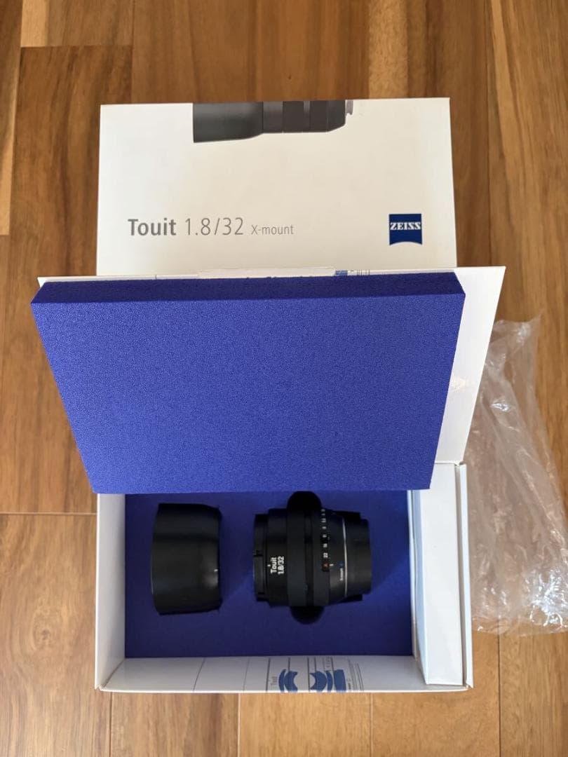 レンズ(単焦点) ZEISS Touit Planar 32mm F1.8 Xmount Fuji