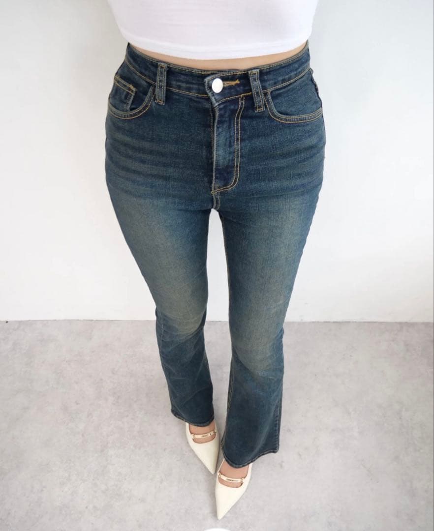 YILON スリムフレアデニム