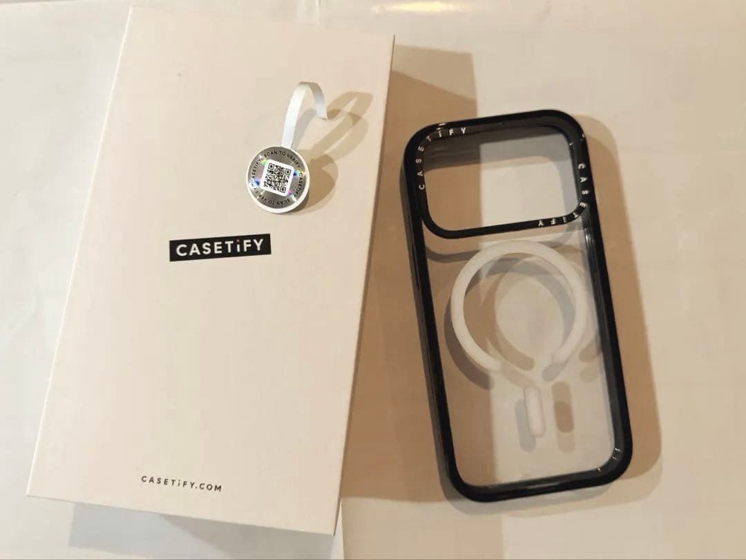 【美品】iPhone17Pro ケース ［CASETiFY］クリア