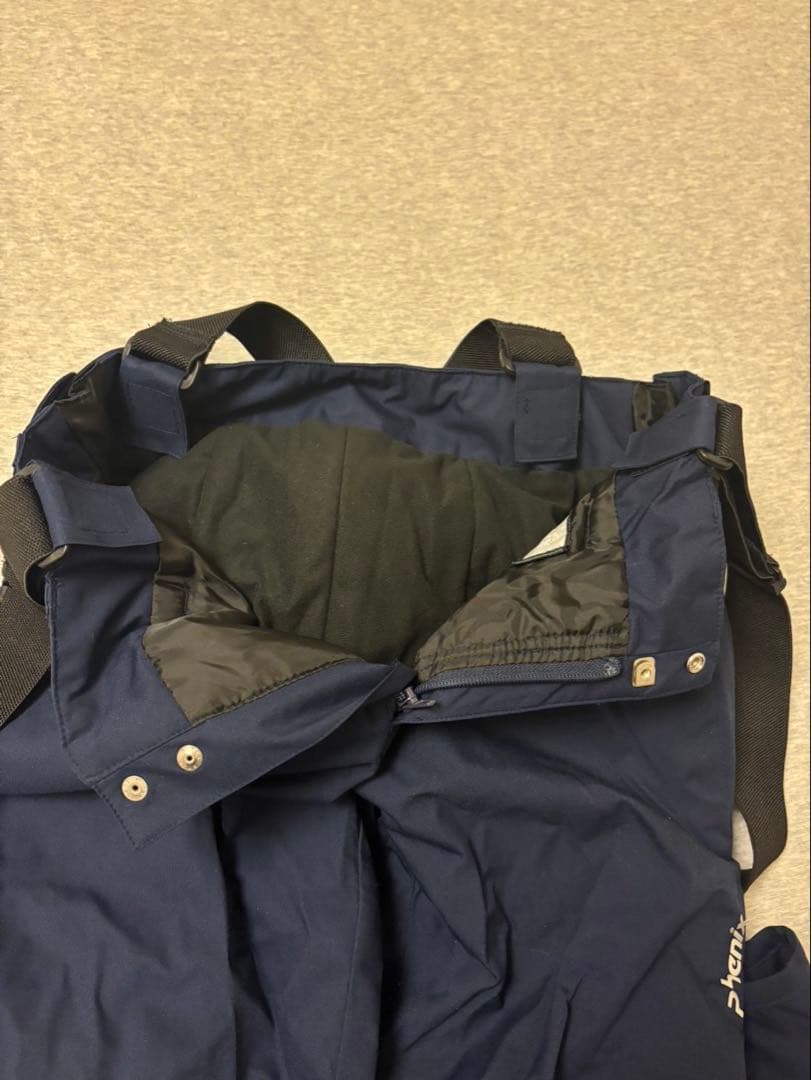 限定お値下げ中！【phenix】 スキーウェア 上下セット レディース Lサイズ