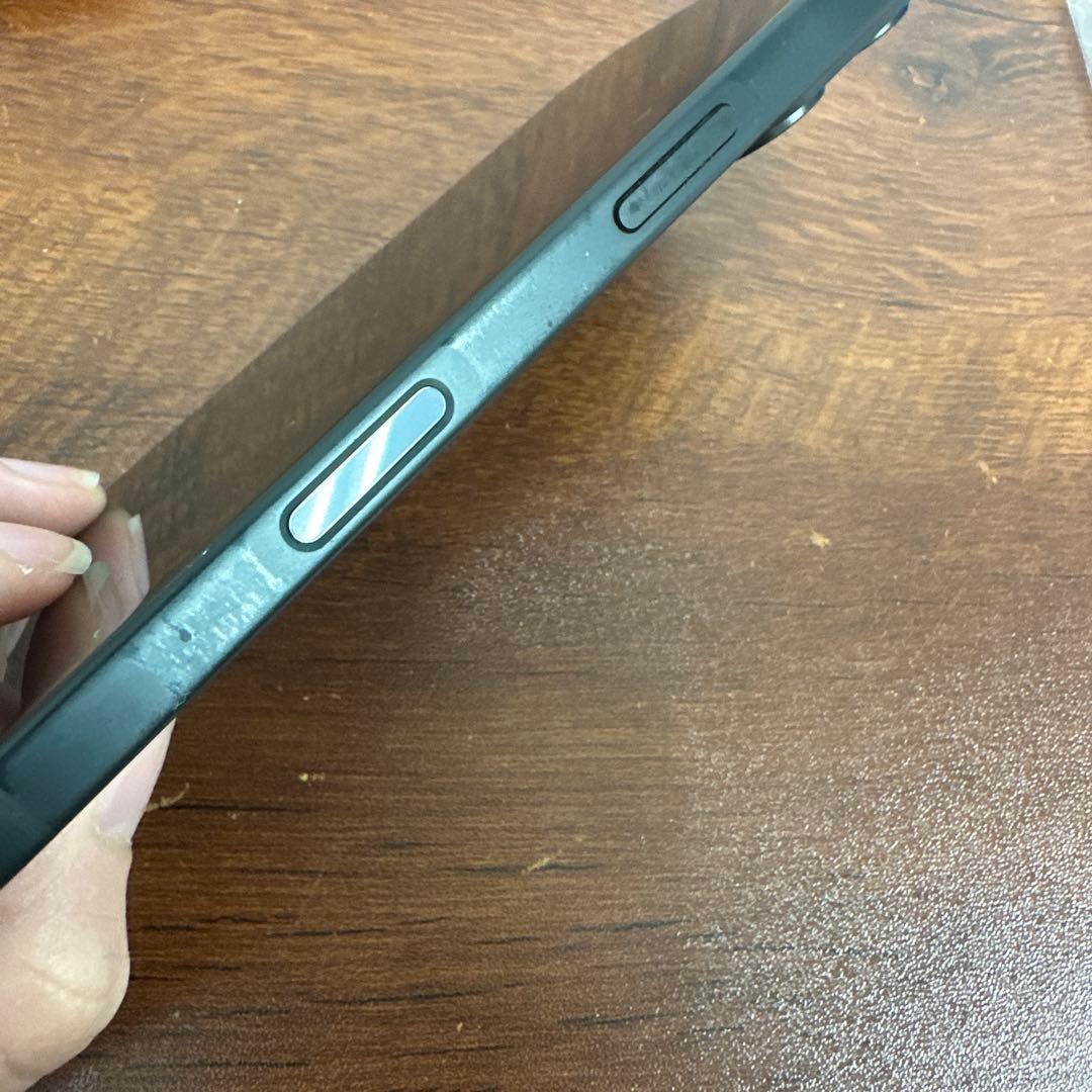 ★動作良好 バッテリー100％★iPhone16 128GB SIMフリー