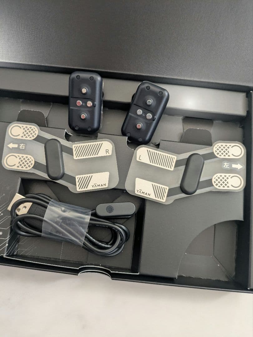 YA-MAN ヤーマン　デザインリフトモア フェイスライン フルセット