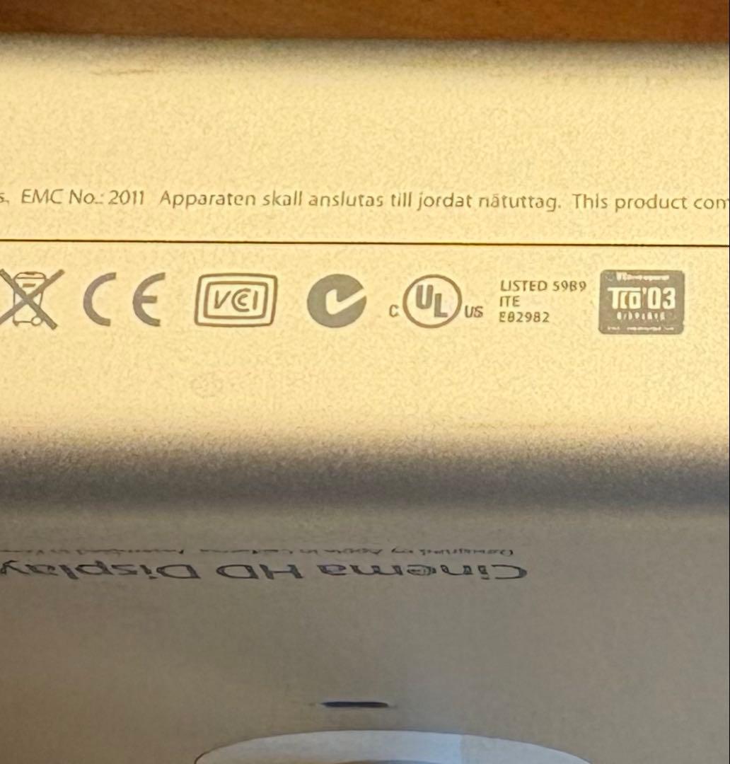 アップル　シネマディスプレイ　「30インチ【後期型】