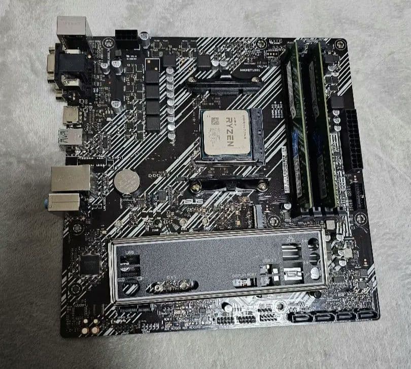 B550M AMD Ryzen 7 3700X メモリ DDR4 16GB