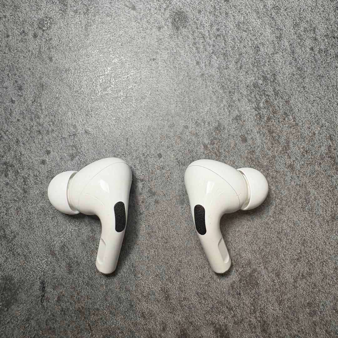 Airpods pro 第一世代とBRIEFING ROOT.COケース