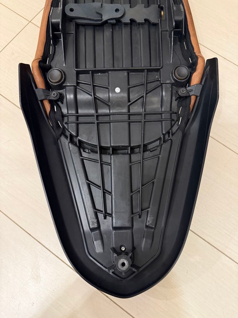 【美品】 R nineT スクランブラー 純正シングルシート