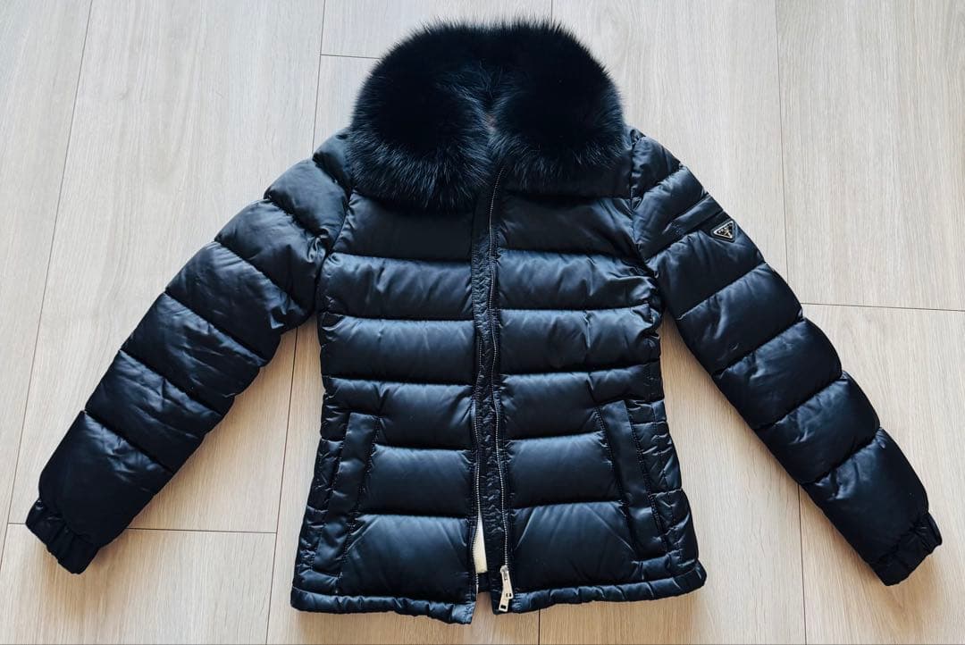 【本日限り】PRADA ファー付きダウンジャケット サイズ38