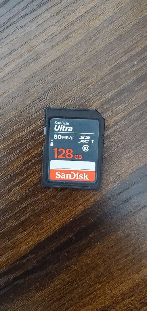 ニコン D7500 18-140 VR Kit 一眼レフカメラ SD付き