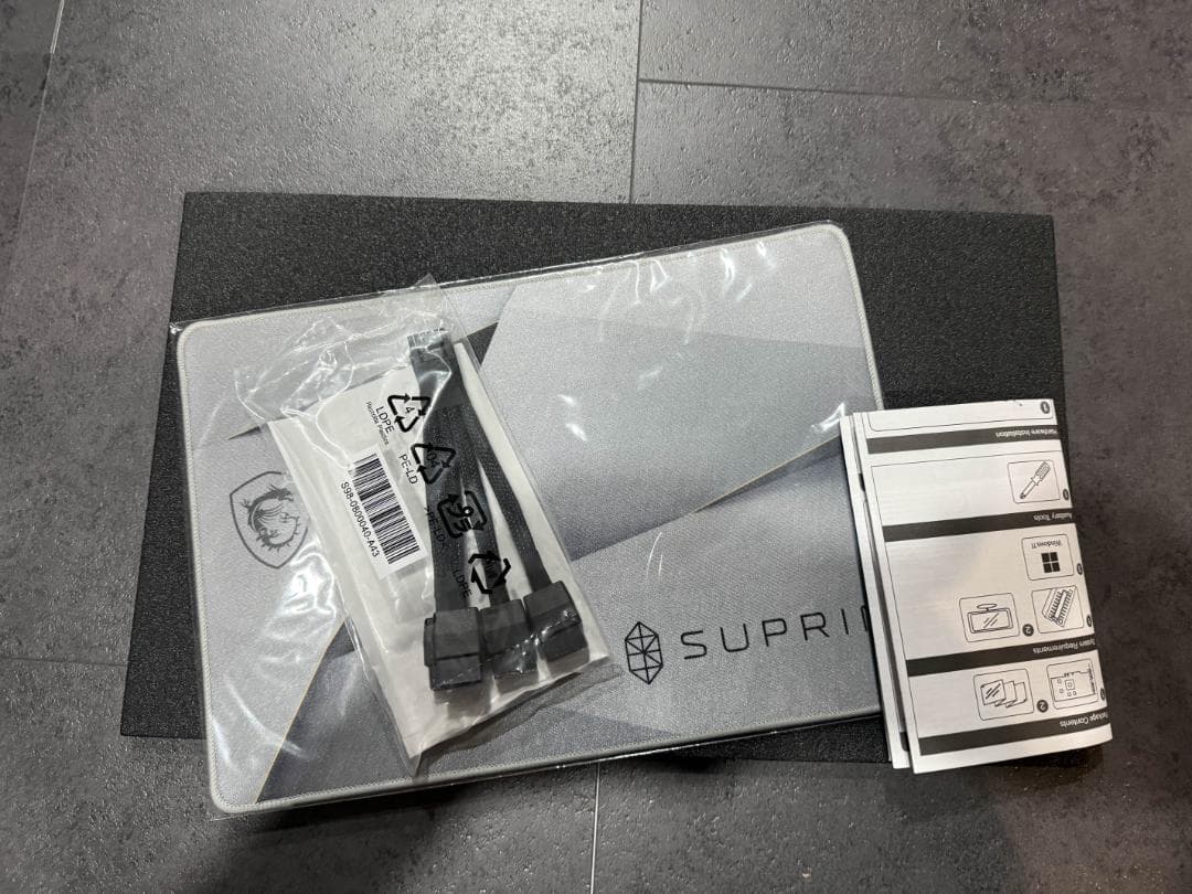 グラフィックボード・グラボ・ビデオカード MSI GeForce RTX4090 SUPRIM LIQUID