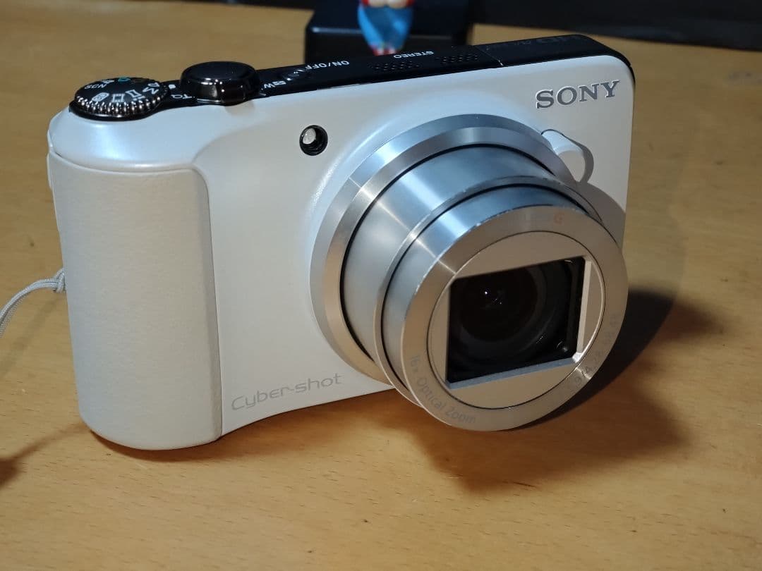美品 SONY DSC-HX10V サイバーショット デジタルカメラ ホワイト