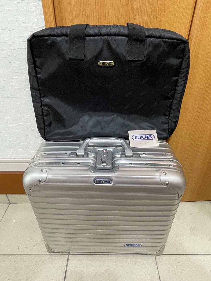リモワ/RIMOWA 　青ロゴ　トパーズ　2輪