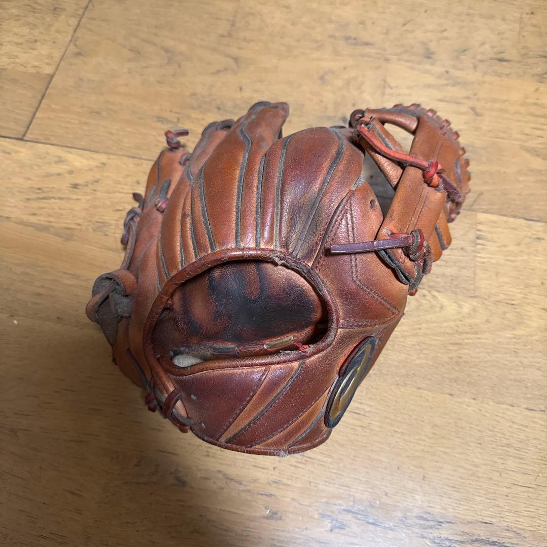 アシックス ゴールドステージ 硬式グローブ　紐切れてます　購入後直してください