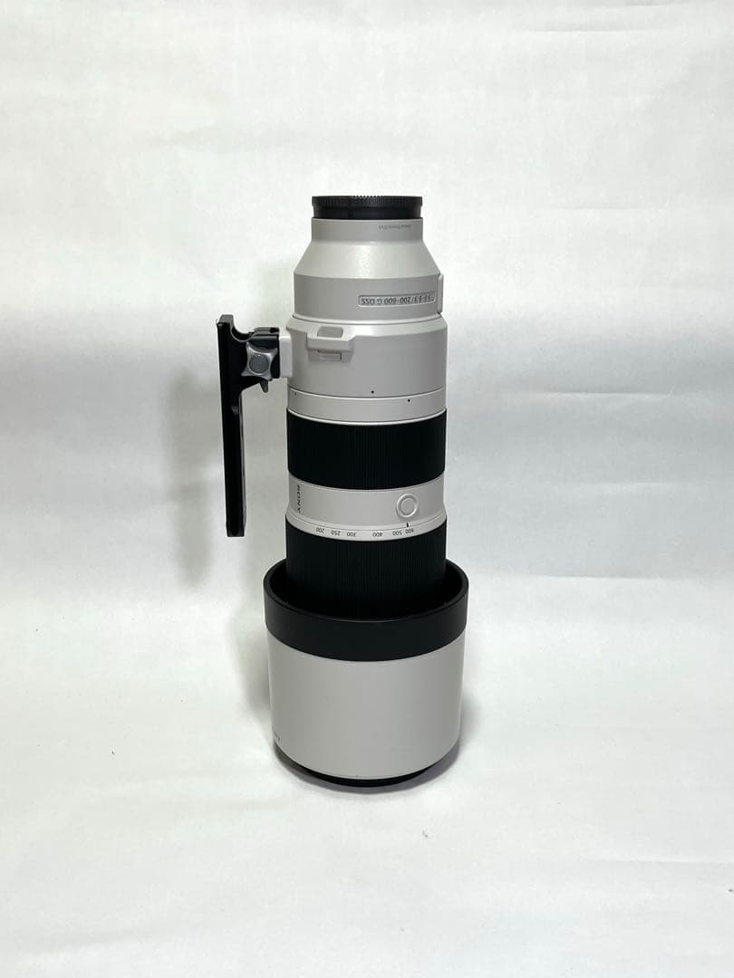 SONY FE 200-600mm F5.6-6.3 G OSSレンズフット付き