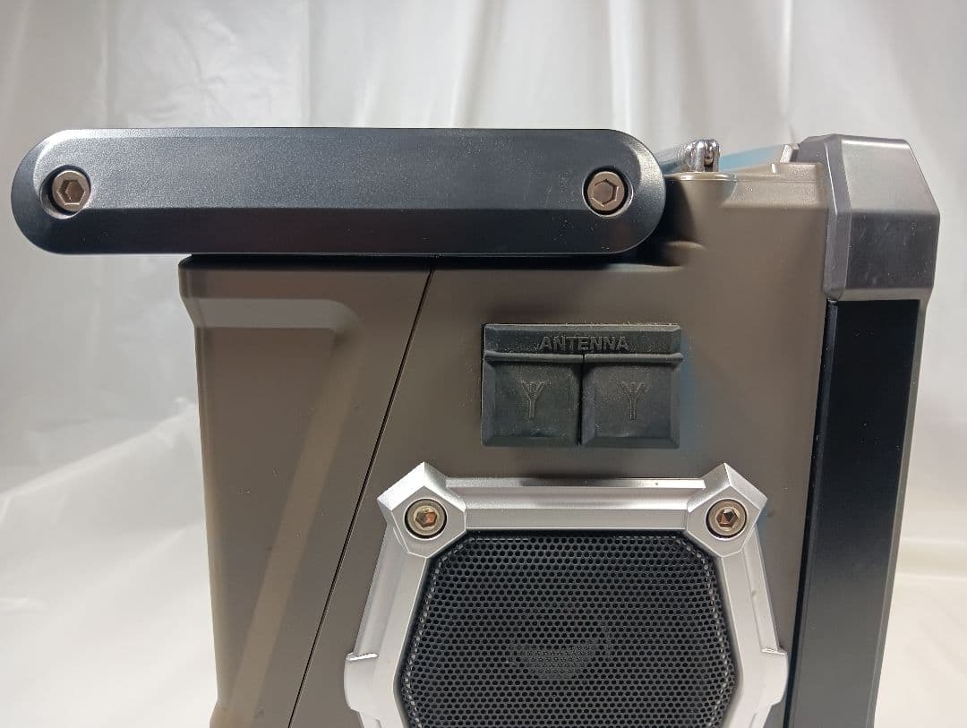 【現状品】マキタ 充電式ラジオ付テレビ TV100 Bluetooth