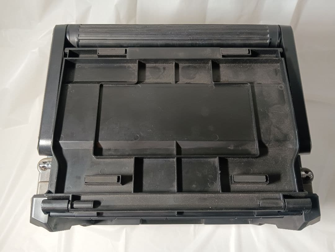 【現状品】マキタ 充電式ラジオ付テレビ TV100 Bluetooth