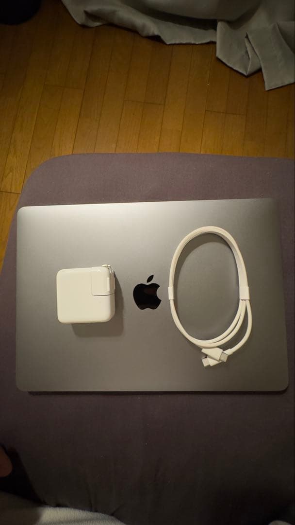 Apple MacBook pro M1 13インチ本体