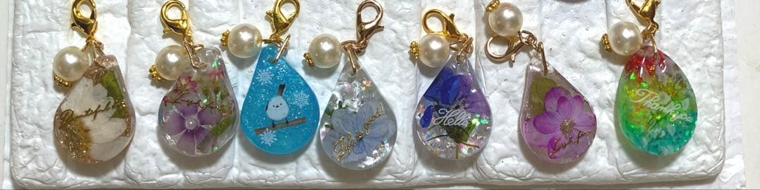 お花のクマちゃんキーホルダー＆雫チャーム♪