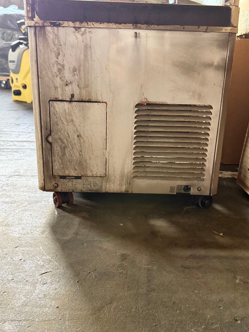 【送料込み】KIRIN SANYO業務用冷蔵ショーケース　SSR-165A