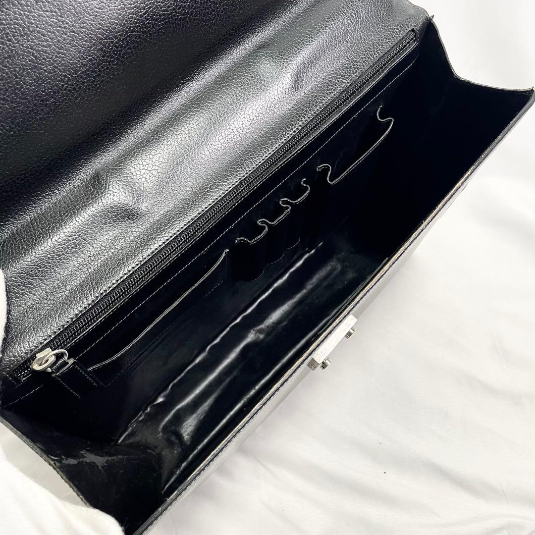 フェラガモ 2way ブリーフケース ビジネスバッグ 金具 大容量 多機能 A4