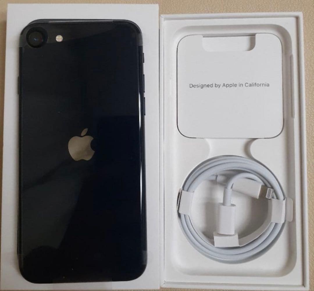 Apple iPhone SE 第3世代　64G