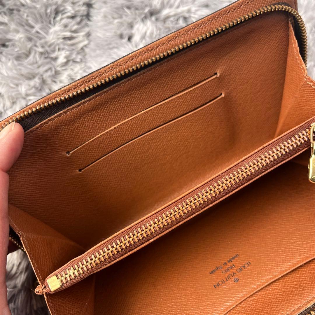 ルイヴィトン　ポルトモネ　ジップ　モノグラム　長財布　ラウンドファスナー