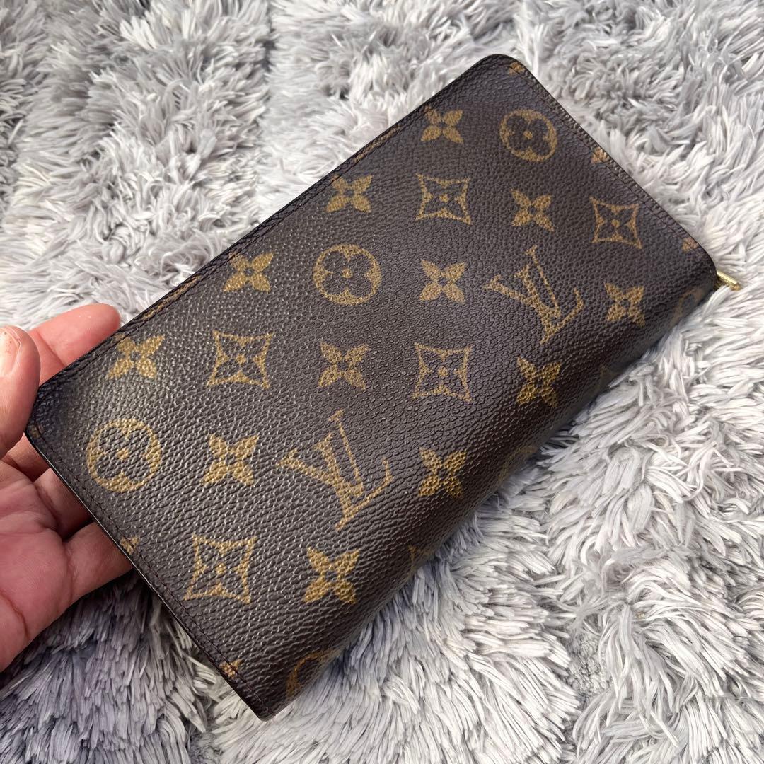 ルイヴィトン　ポルトモネ　ジップ　モノグラム　長財布　ラウンドファスナー