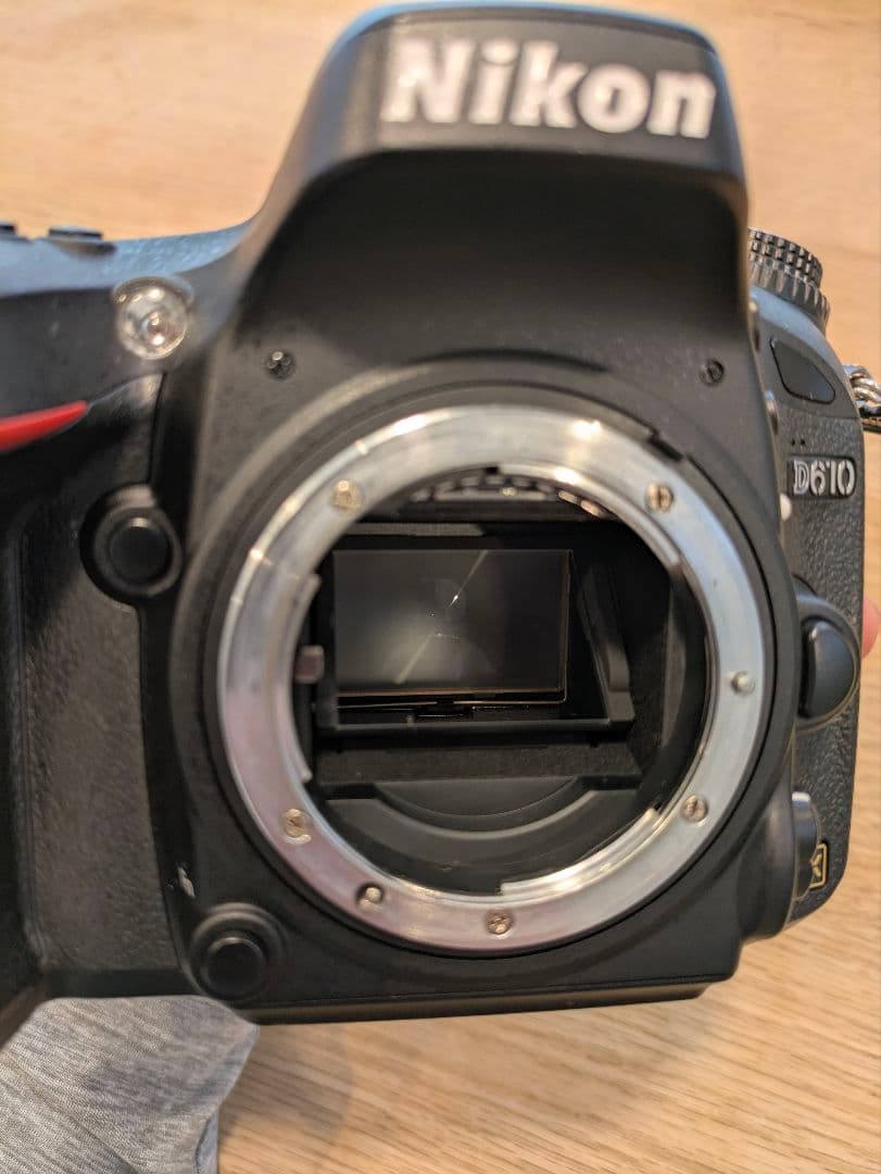 Nikon D610 本体　8824ショット　z7スト、縦グリップ付き
