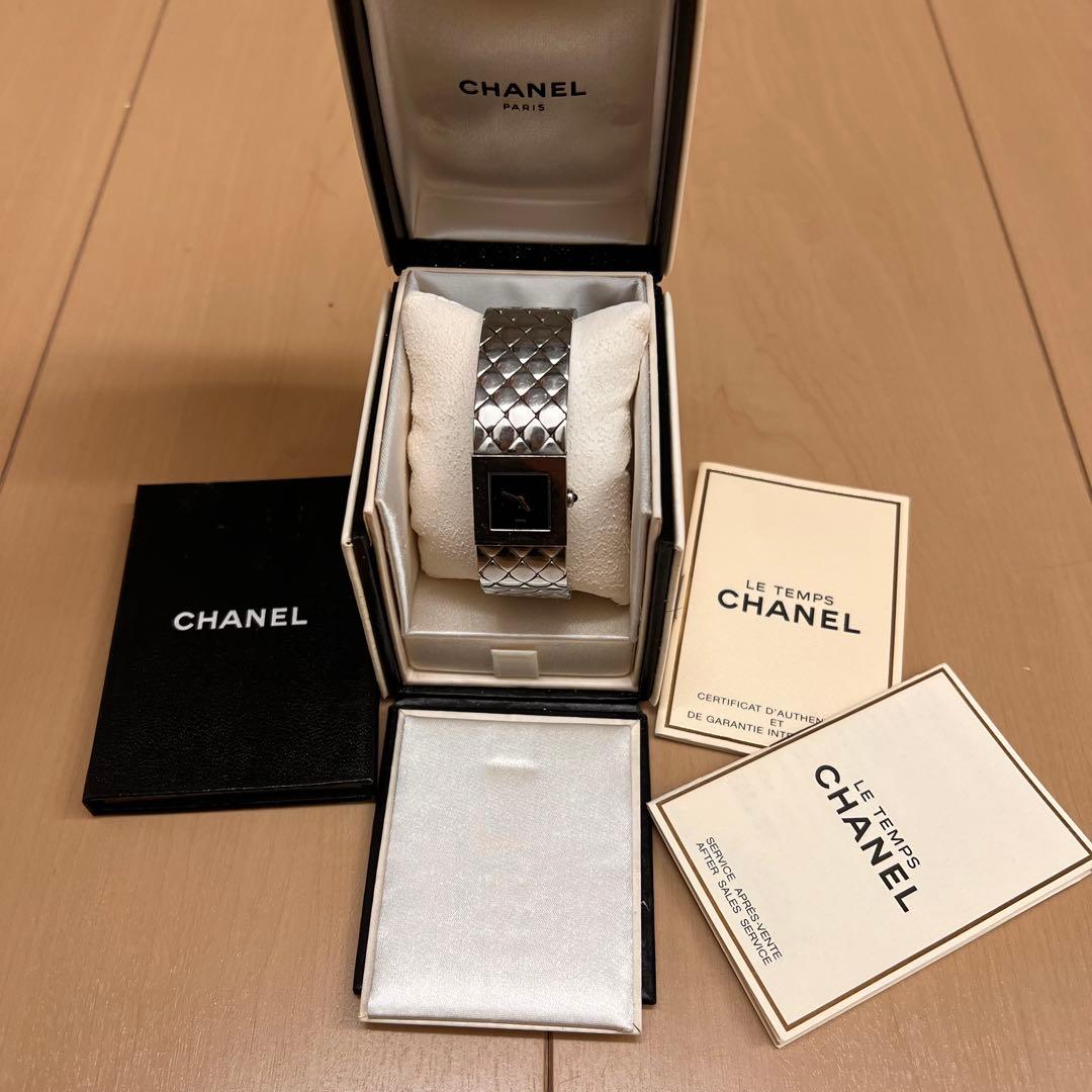 シャネル マトラッセ バングルウォッチ レディース 腕時計