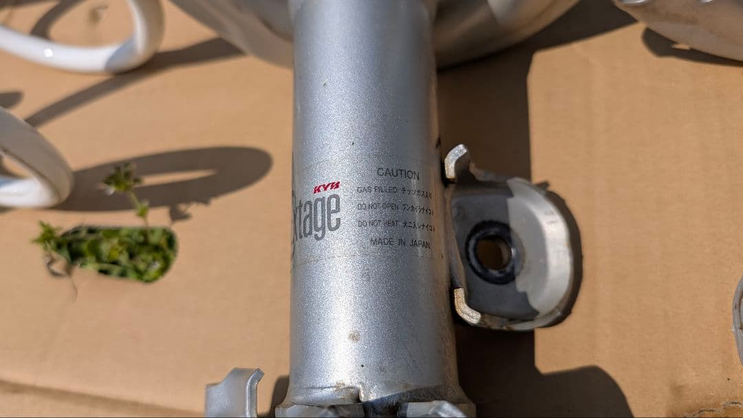 G*A様 「美品」アルファード20 KYB Extage サスペンションキット